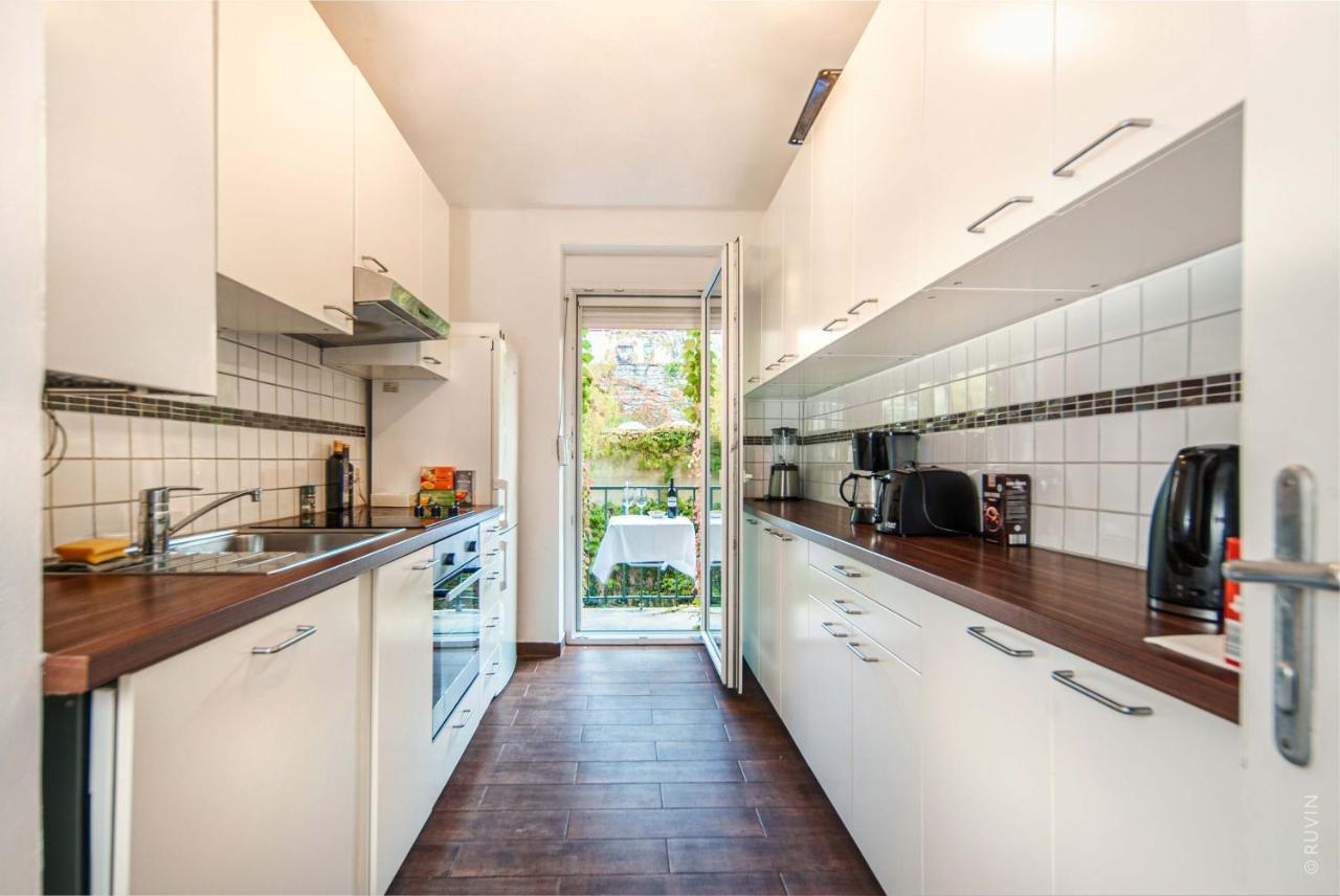 Balcony Apartment, 1 Min To U1 Reumannplatz Appartamento *
