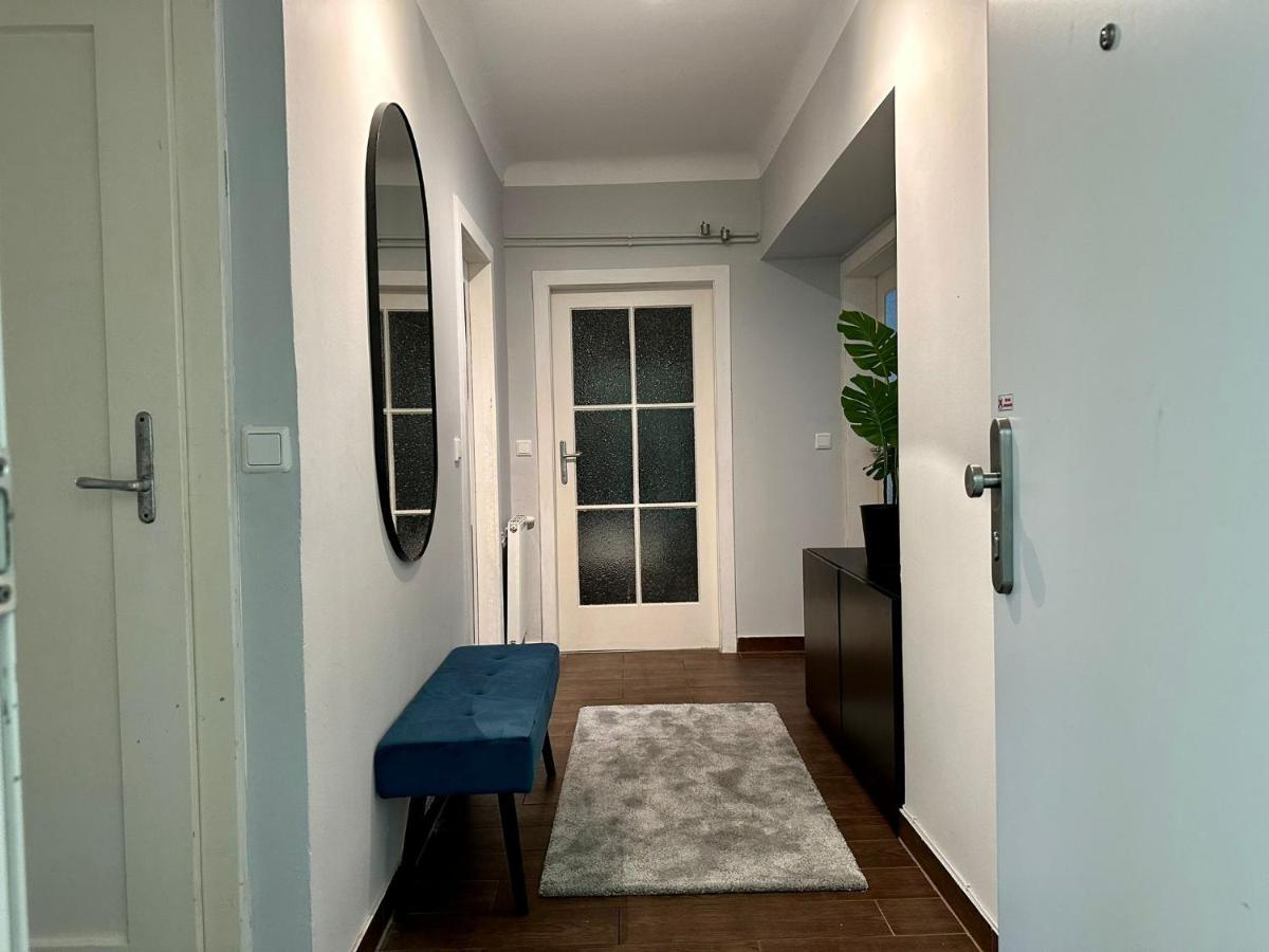Appartamento Balcony Apartment, 1 Min To U1 Reumannplatz Vienna